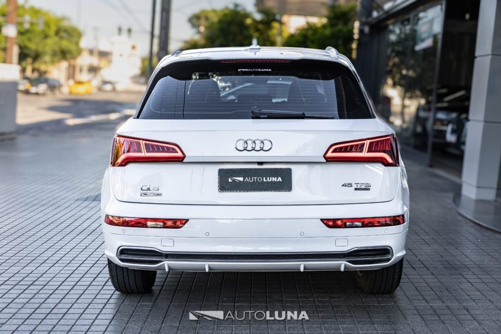 Audi Q5 2.0 T 252HP 45 QUATTRO SPORT S-TRONIC L20
