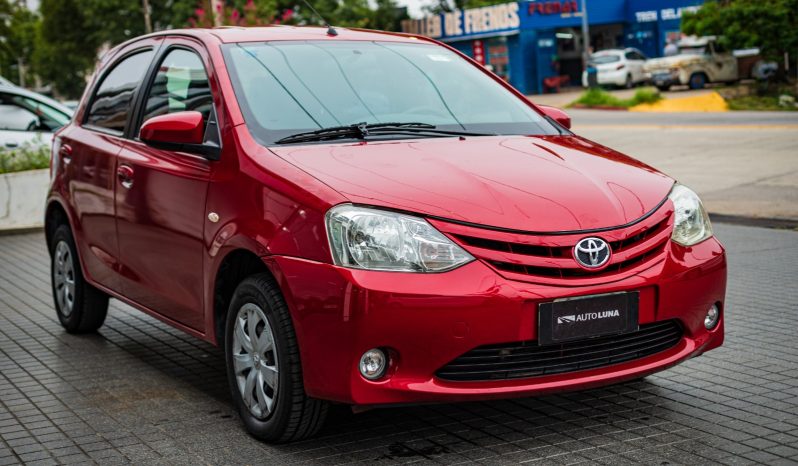 Toyota Etios 1.5 Xs 2016 full