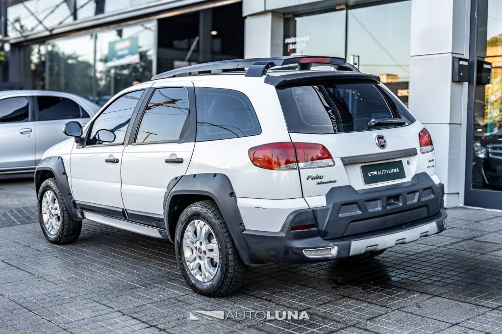 FIAT PALIO WEEKEND 1.8 ADVENTURE L05